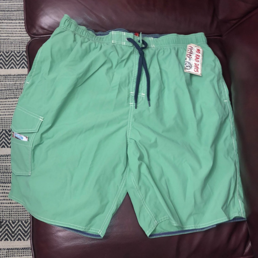 NO BAD DAYS Men’s Green Board Shorts